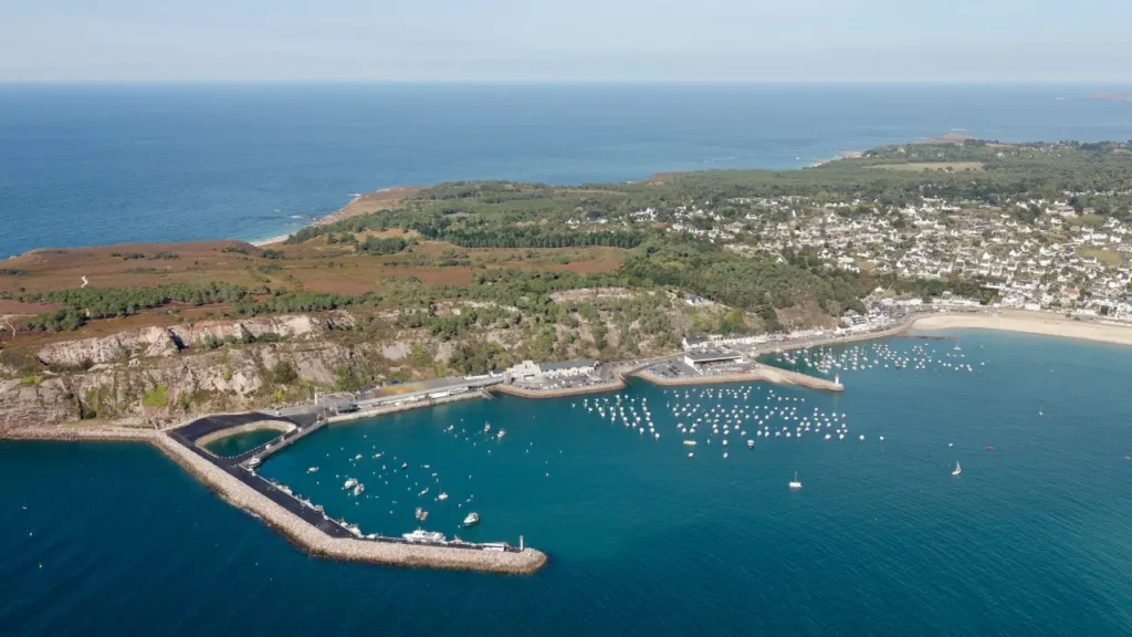 Webcam Erquy en direct, vue aerienne de la ville (Bretagne)